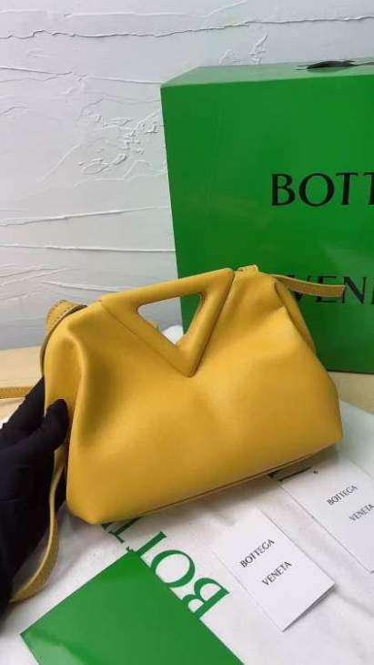 Picture of Bottega Veneta Handbags _SKUfw184066593fw